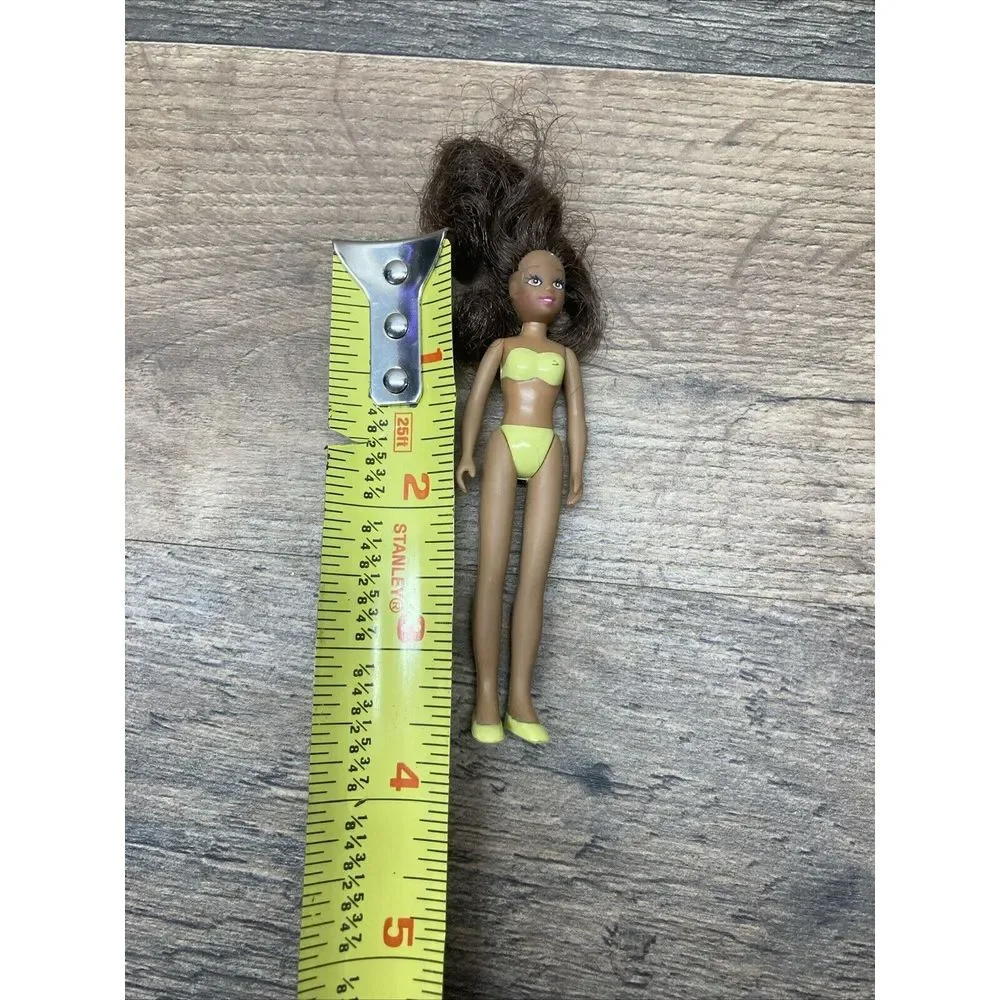 Vintage Melanie's Mall‎ Doll and bathing suit